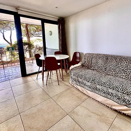 Bernie Apartment *